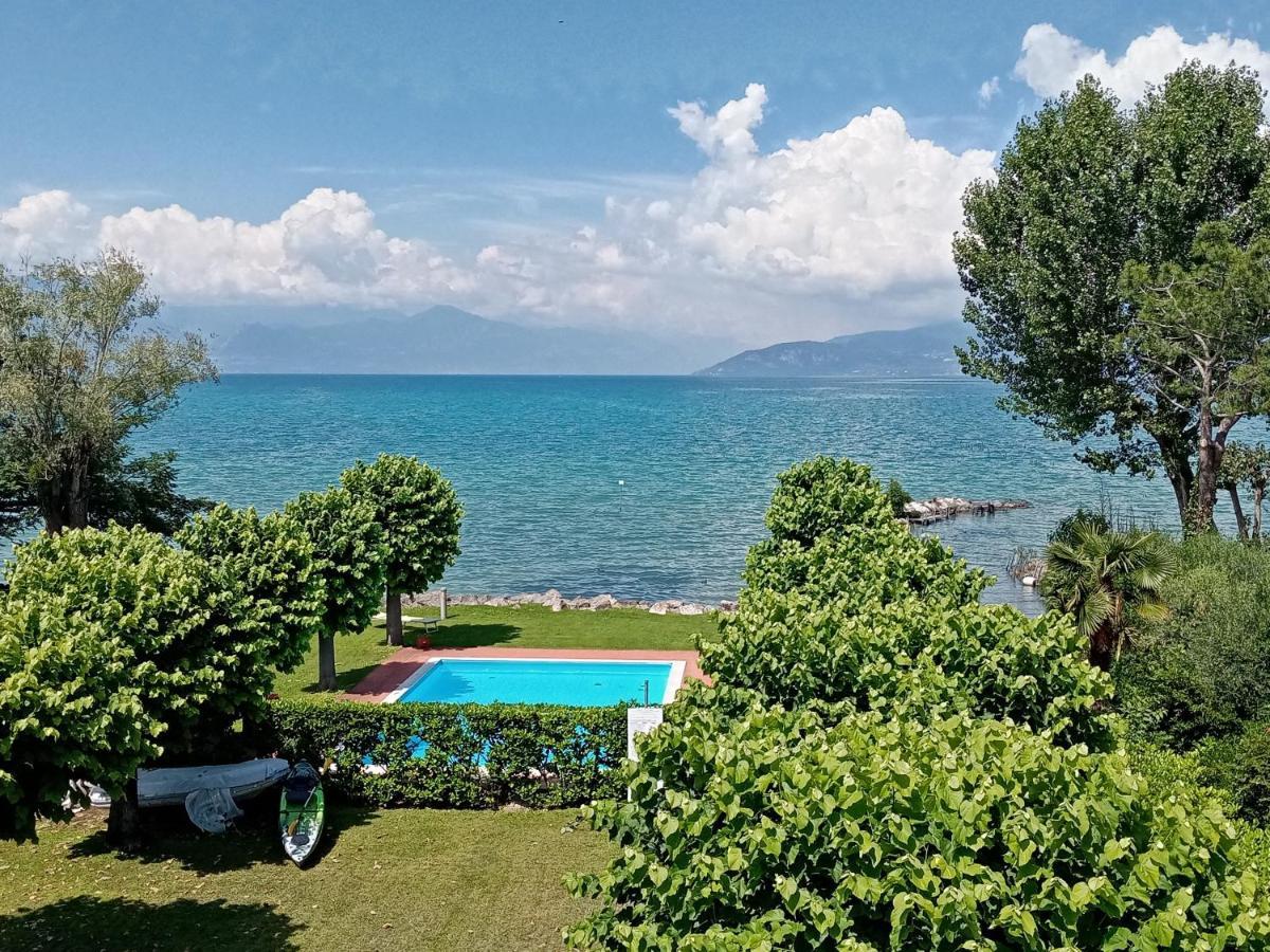 Casa Lugana 15 - Monolocale Con Piscina Fronte Lago Sirmione Extérieur photo