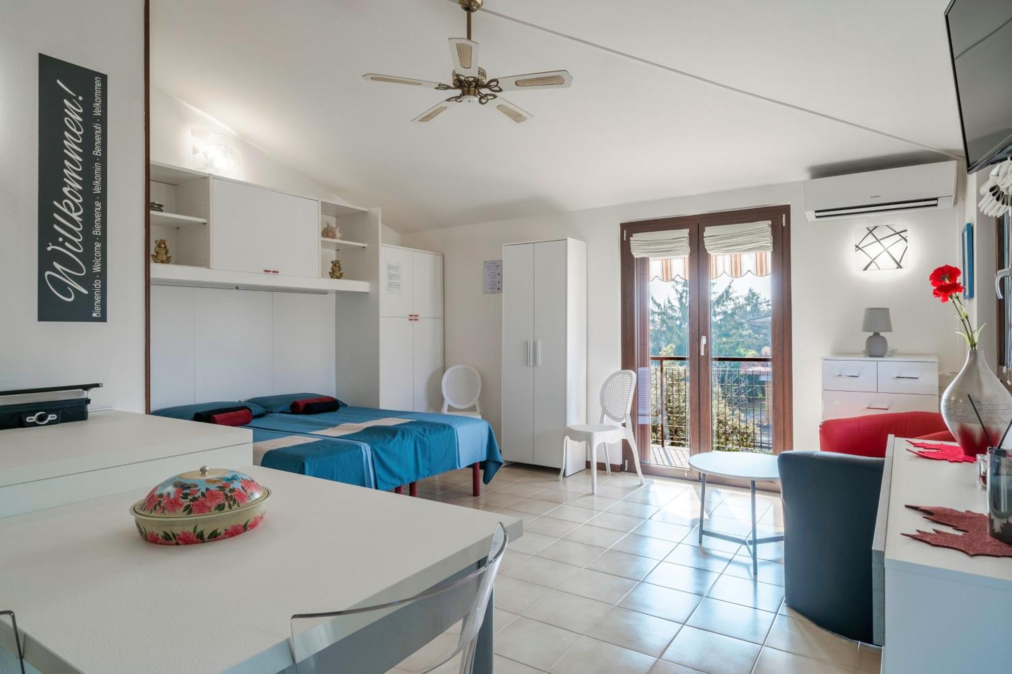 Casa Lugana 15 - Monolocale Con Piscina Fronte Lago Sirmione Extérieur photo